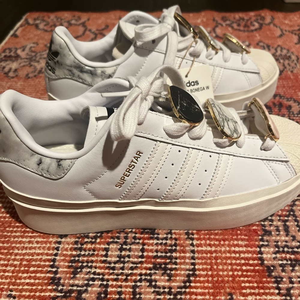 ADIDAS embellished sneakers, never worn. Shell toe, super cute on!